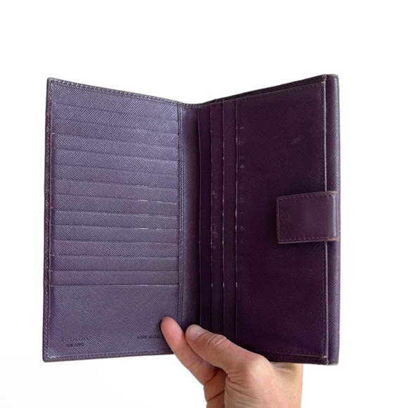 Prada Purple Saffiano Vintage Leather Wallet - Picture 7 of 11